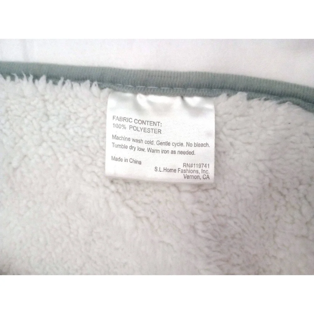 SL Home Fashions White Plush Monkey Bird Giraffe In Boots Baby Blanket RN 119741